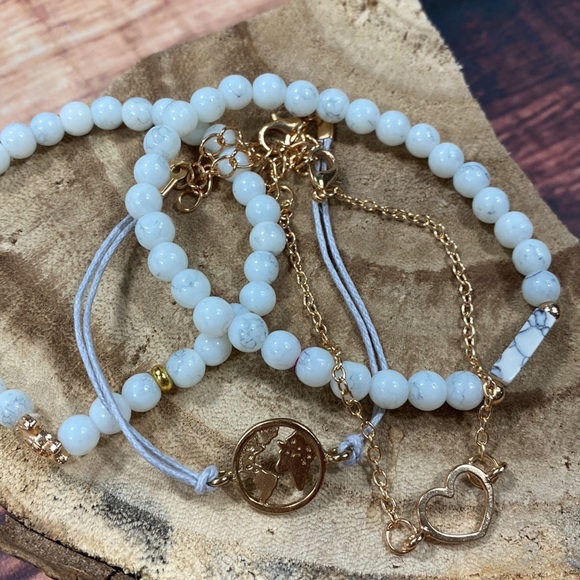 RELISTED Sea Turtle Heart Beaded Bracelet Bundle Set - Picture 7 of 7